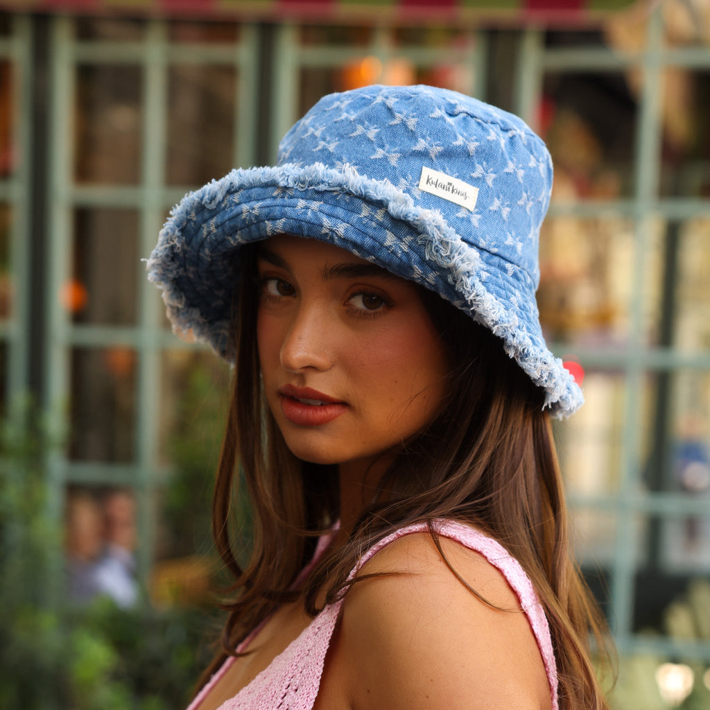 17551: Frayed Brim Bucket Hat - Darling Denim