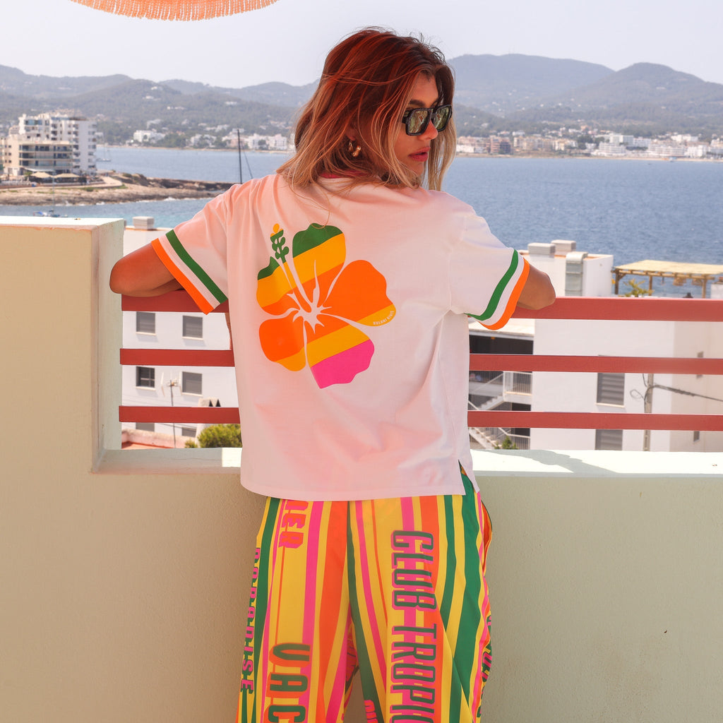 11566: Retro Boyfriend Tee - Vacation Vibes